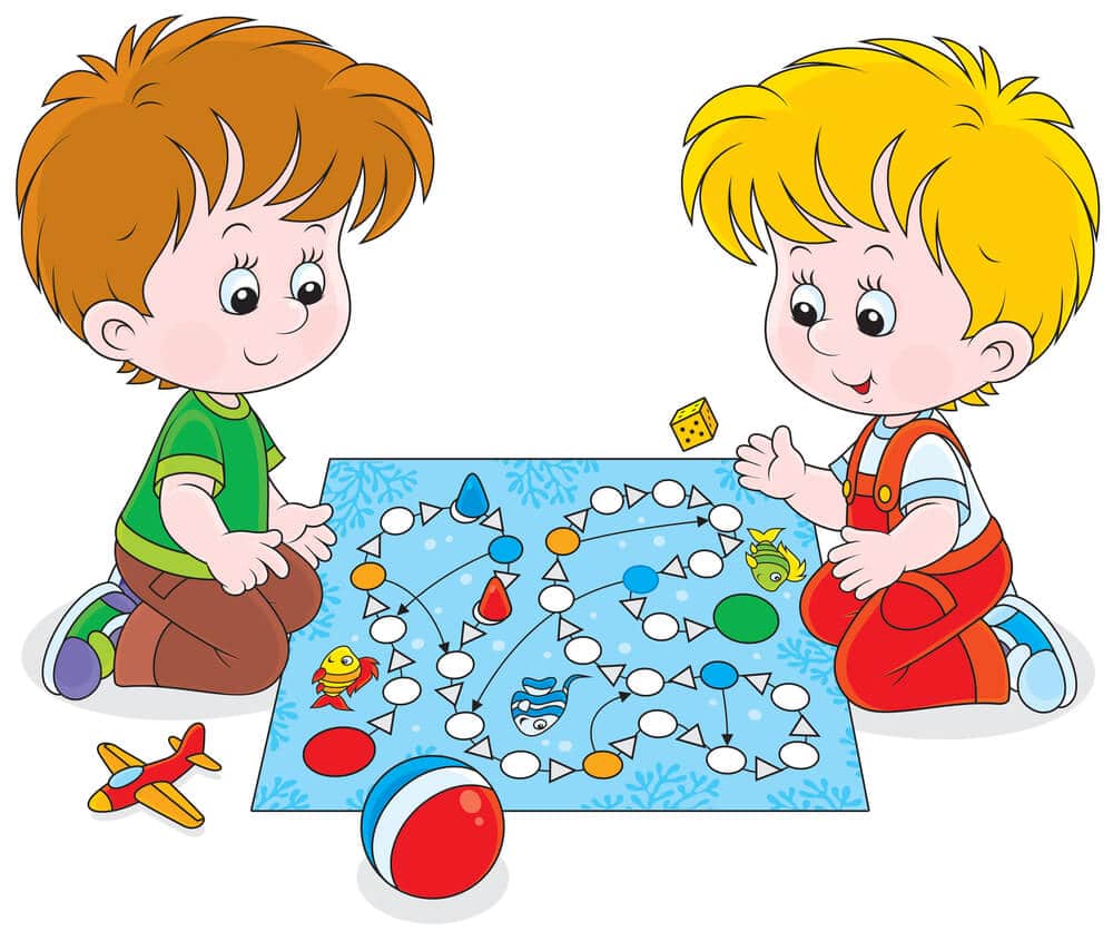 2 Kinder spielen ein Brettspiel